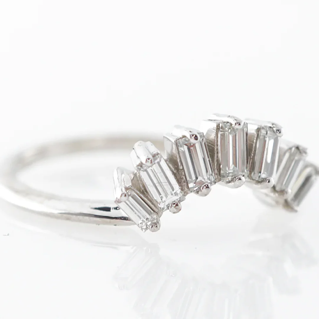 Baguette Diamond-Curved